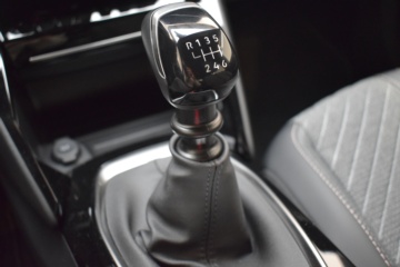 PEUGEOT 2008 ALLURE Puretech 100 S&S 6 Vel. MAN - Ítem16