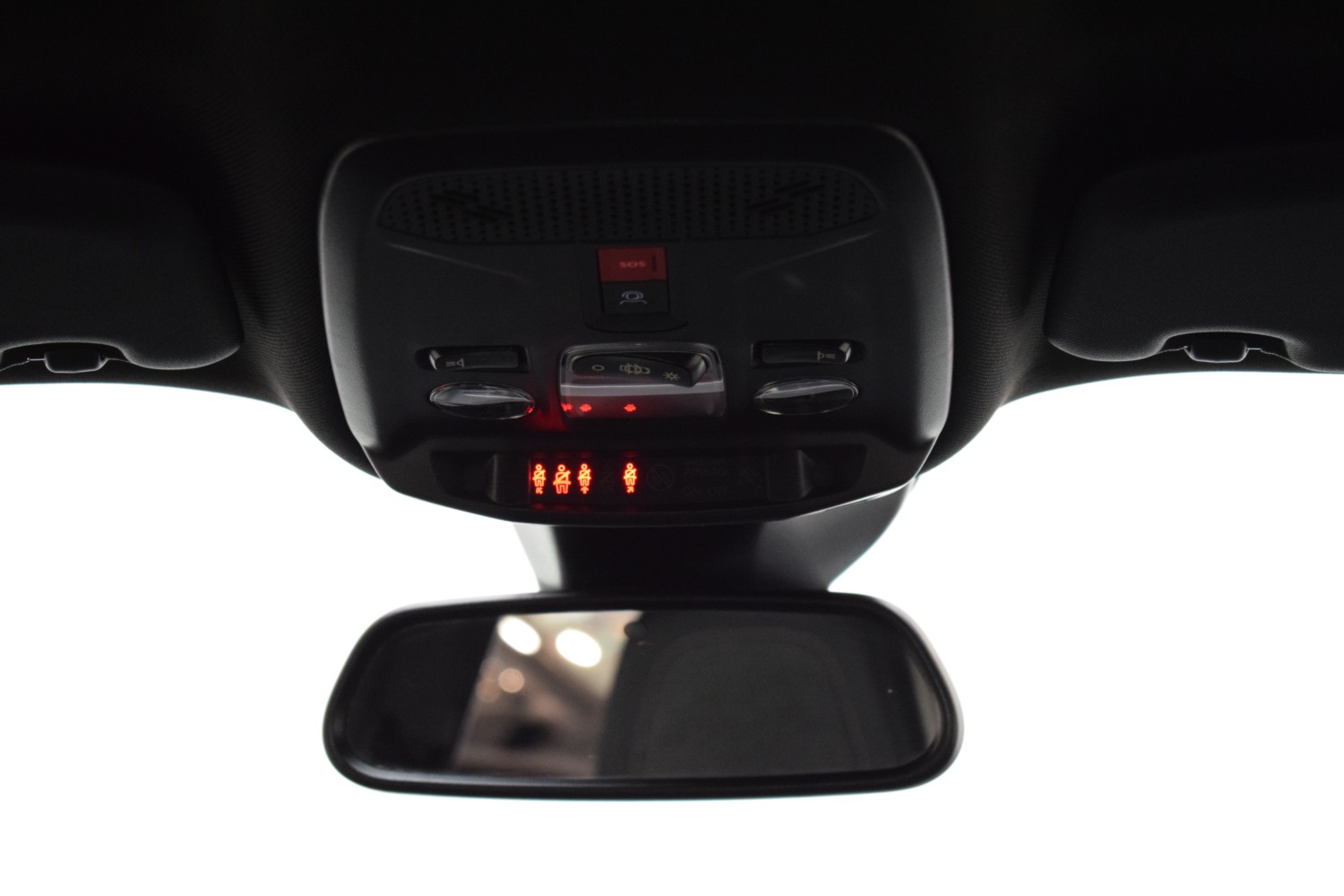 PEUGEOT 2008 ALLURE Puretech 100 S&S 6 Vel. MAN - Ítem17