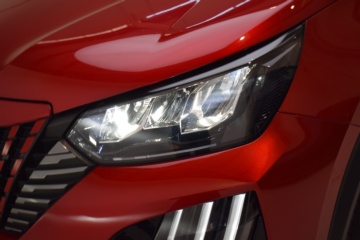 PEUGEOT 2008 ALLURE Puretech 100 S&S 6 Vel. MAN - Ítem24