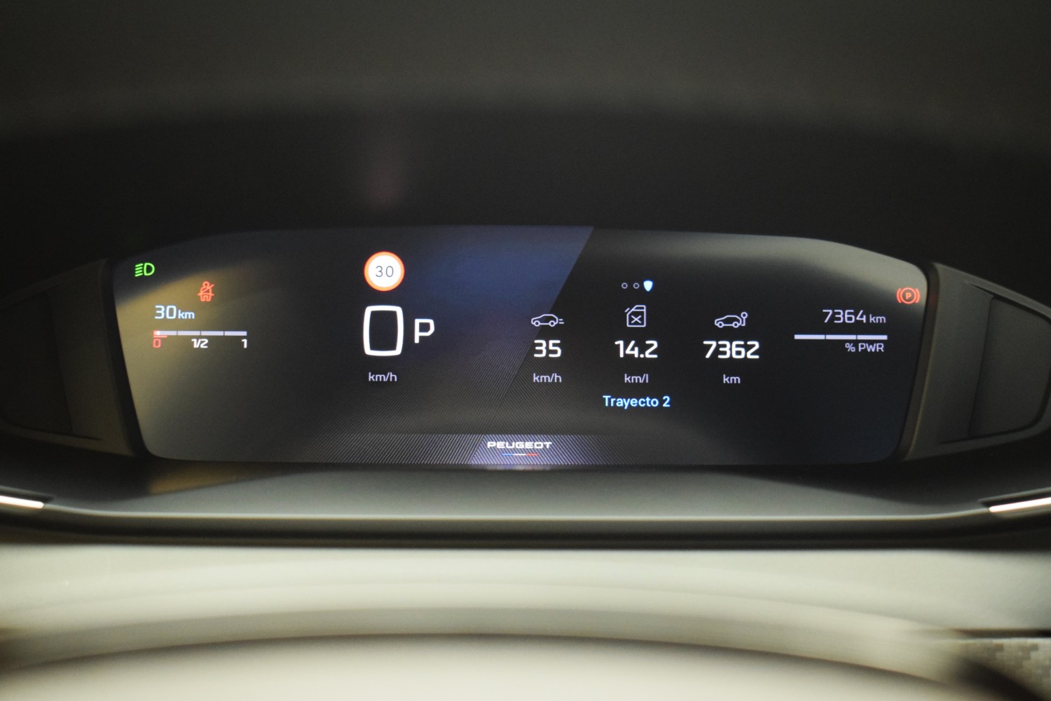 PEUGEOT 2008 ALLURE N2008 Hybrid 145 eDCS6 - Ítem10
