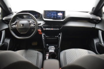 PEUGEOT 2008 ALLURE N2008 Hybrid 145 eDCS6 - Ítem13