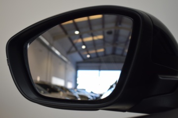 PEUGEOT 2008 ALLURE N2008 Hybrid 145 eDCS6 - Ítem15