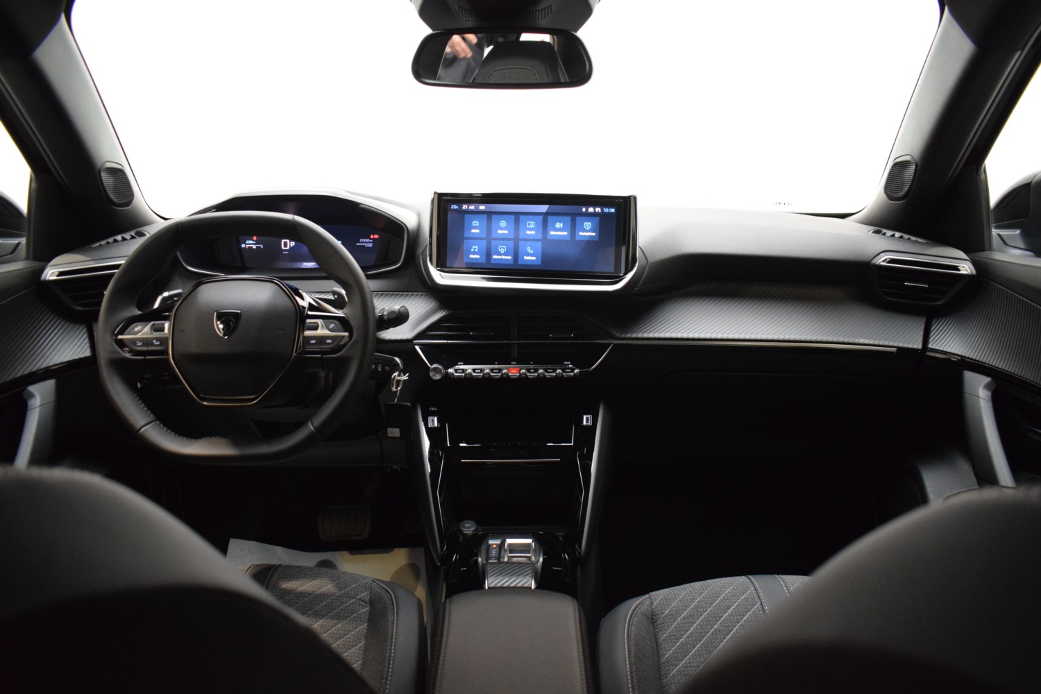 PEUGEOT 2008 ALLURE N2008 Hybrid 145 eDCS6 - Ítem13