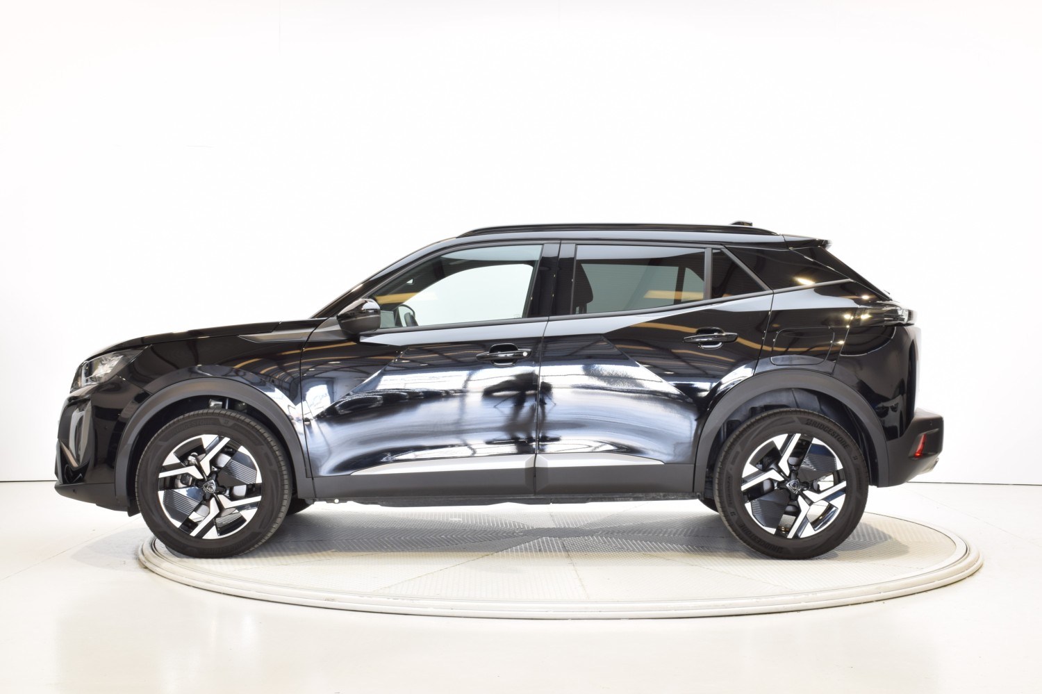 PEUGEOT 2008 ALLURE N2008 Hybrid 145 eDCS6 - Ítem1