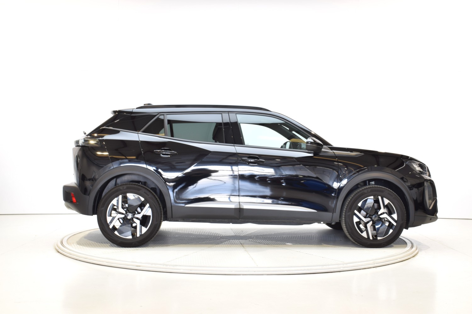 PEUGEOT 2008 ALLURE N2008 Hybrid 145 eDCS6 - Ítem5