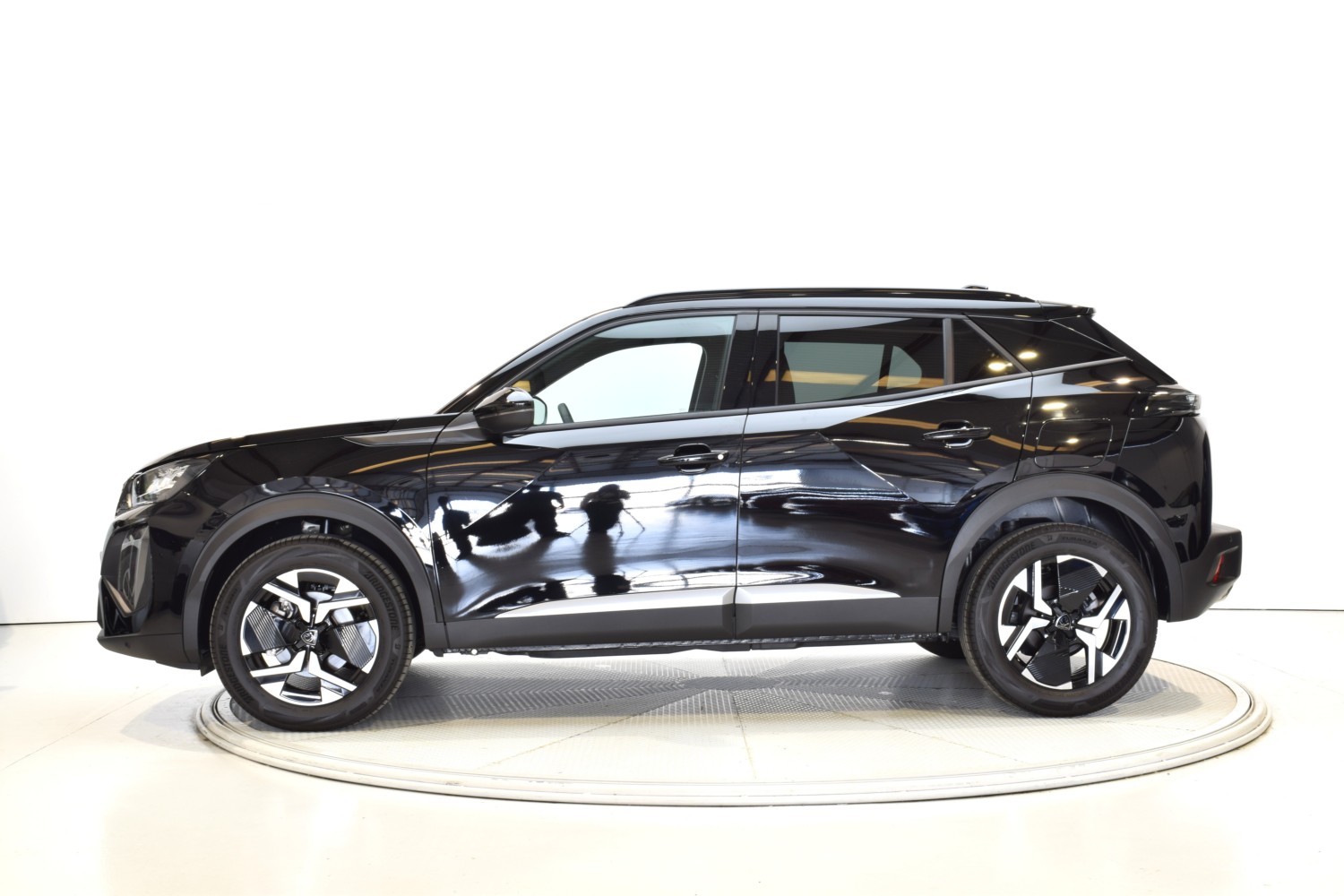 PEUGEOT 2008 ALLURE N2008 Hybrid 145 eDCS6 - Ítem1