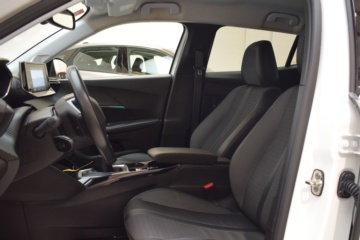 PEUGEOT 2008 ALLURE PACK 1.2 Puretech 100cv S&S BVM6 - Ítem20