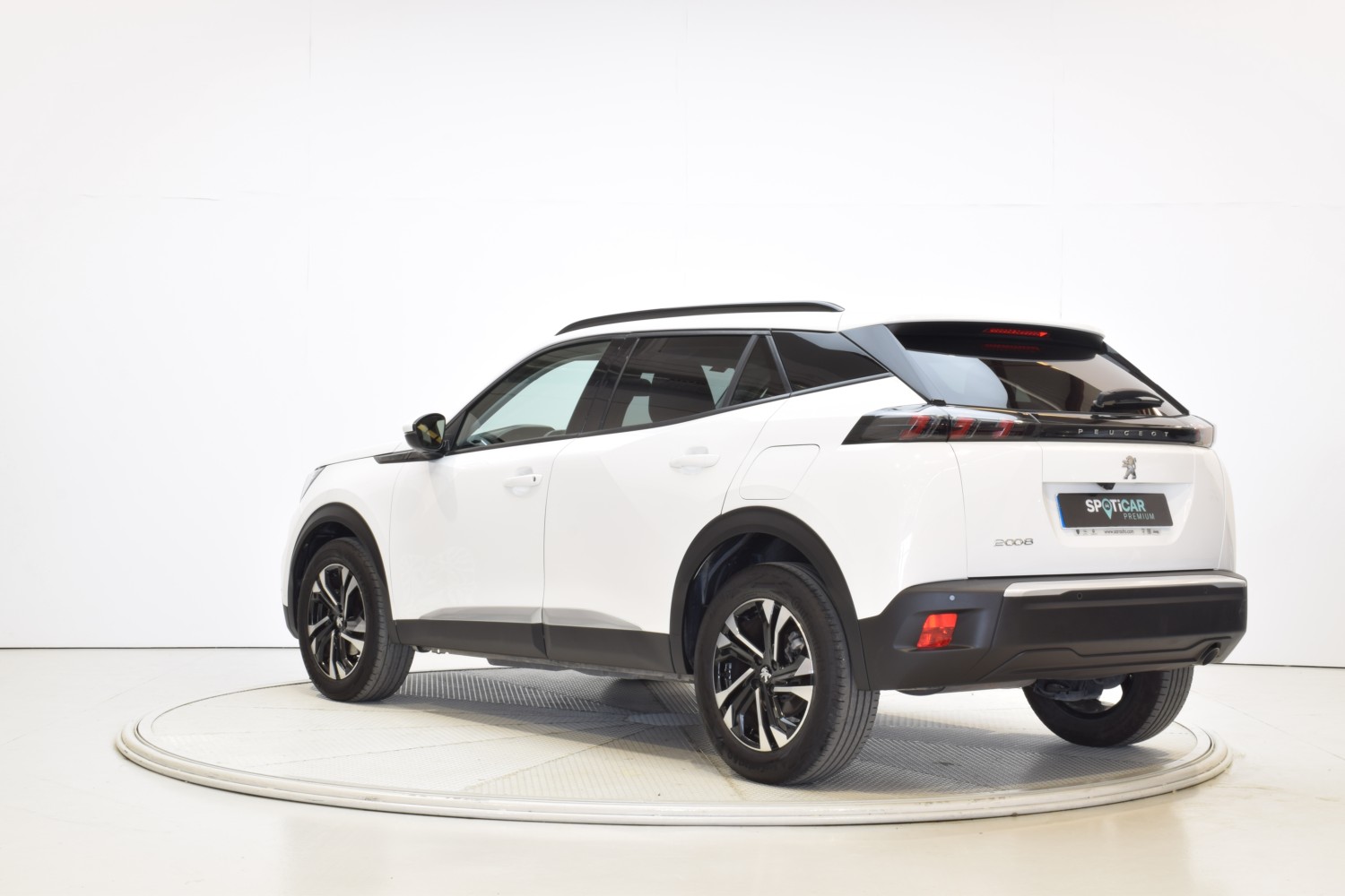 PEUGEOT 2008 ALLURE PACK 1.2 Puretech 100cv S&S BVM6 - Ítem2