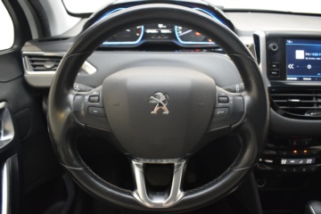 PEUGEOT 2008 ALLURE 1.2 PureTech 81KW (110CV) Auto - Ítem12