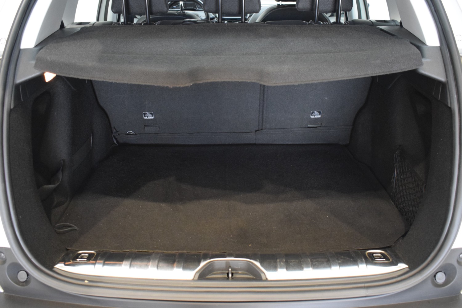 PEUGEOT 2008 ALLURE 1.2 PureTech 81KW (110CV) Auto - Ítem8