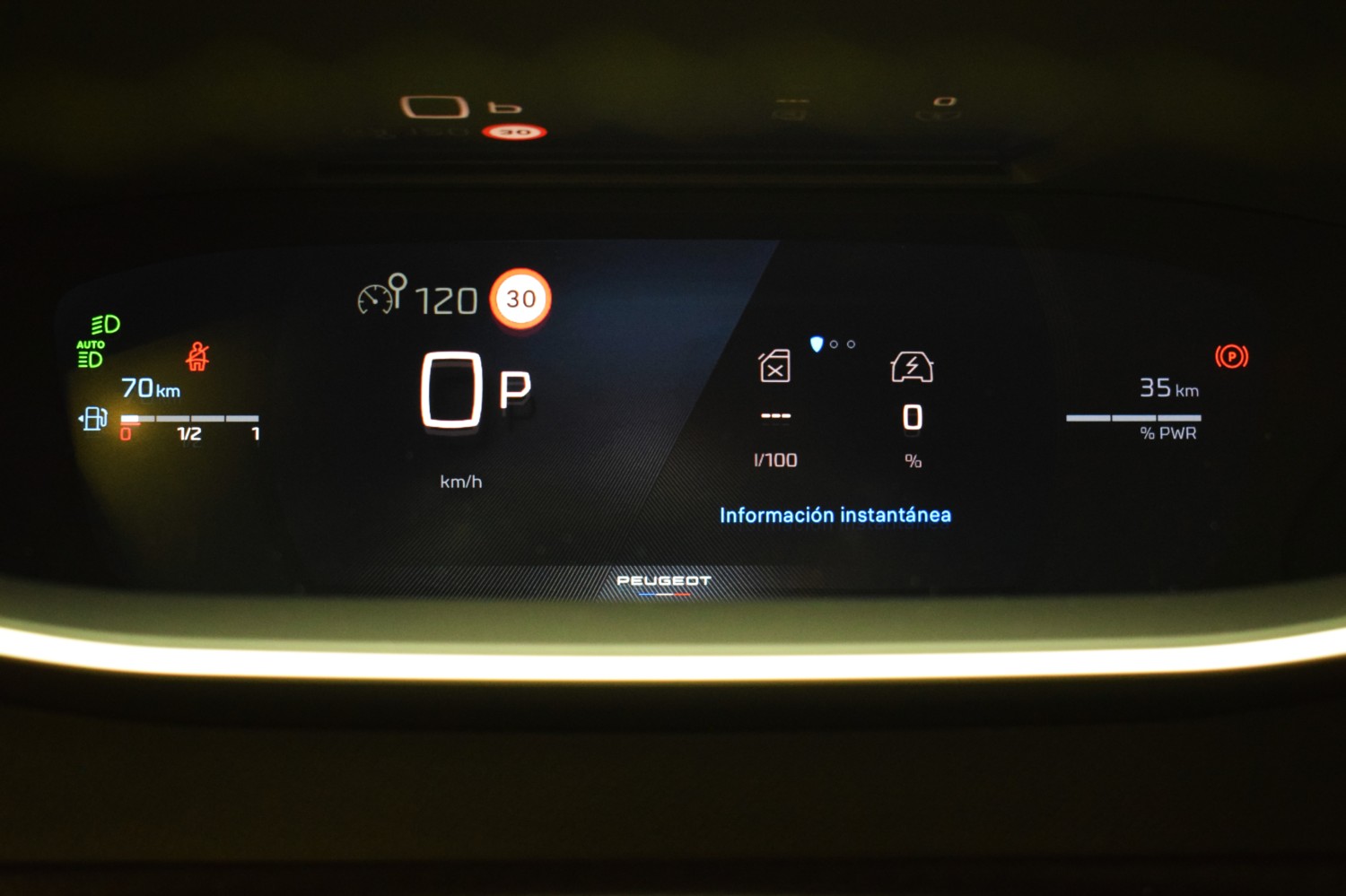 PEUGEOT 2008 GT N2008 Hybrid 145 eDCS6 - Ítem10