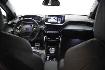 PEUGEOT 2008 GT N2008 Hybrid 145 eDCS6 - Ítem13