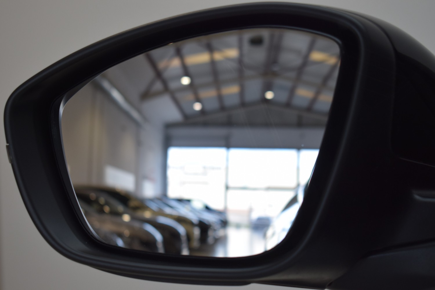 PEUGEOT 2008 GT N2008 Hybrid 145 eDCS6 - Ítem15