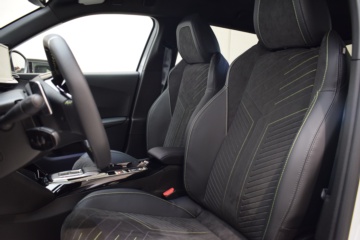 PEUGEOT 2008 GT N2008 Hybrid 145 eDCS6 - Ítem21