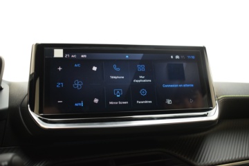 PEUGEOT 2008 GT Hybrid 145 eDCS6 - Ítem17