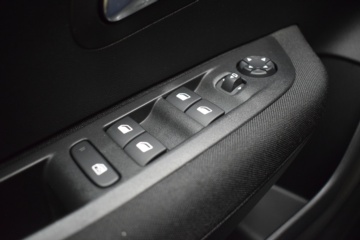 PEUGEOT 208 ALLURE Puretech 100CV - Ítem14