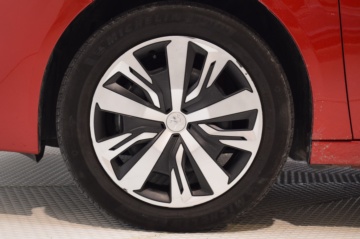 PEUGEOT 208 ALLURE Puretech 100CV - Ítem8