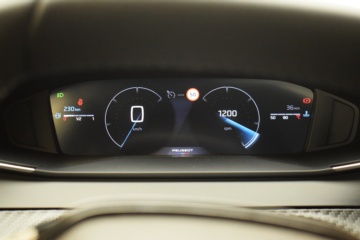 PEUGEOT 208 ALLURE TURBO 100 CV S&S 6 Vel. MAN - Ítem10