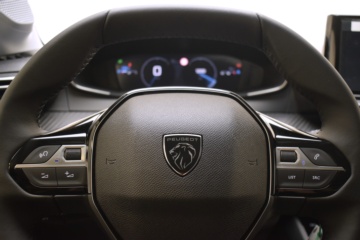 PEUGEOT 208 ALLURE TURBO 100 CV S&S 6 Vel. MAN - Ítem11