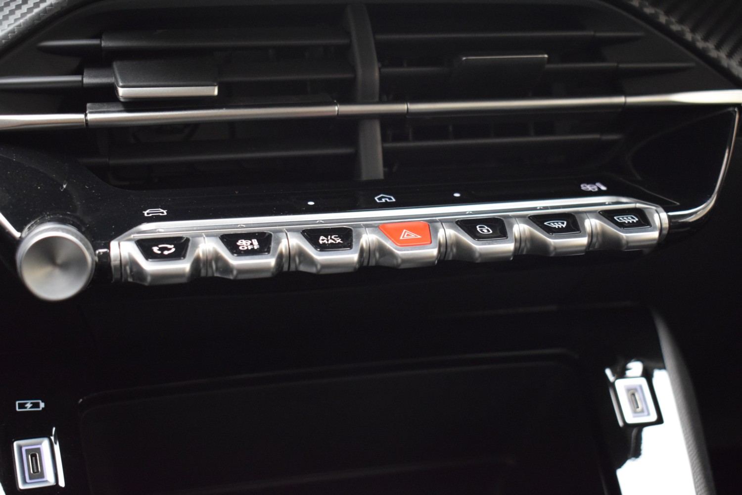 PEUGEOT 208 ALLURE TURBO 100 CV S&S 6 Vel. MAN - Ítem18