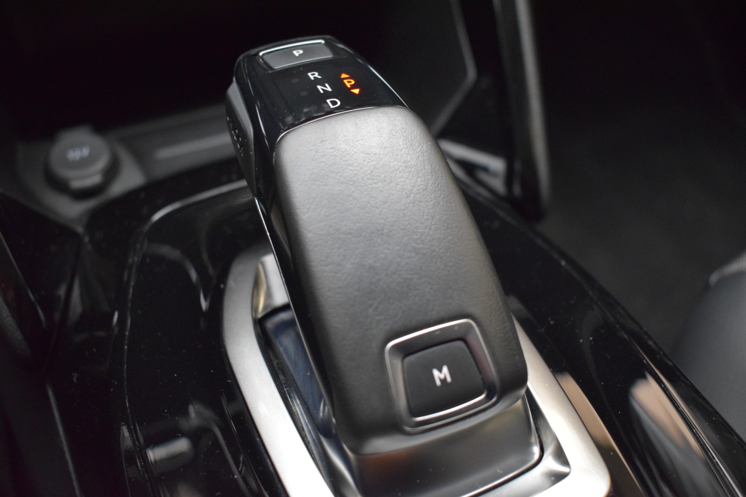 PEUGEOT 208 ALLURE Puretech 100CV EAT8 - Ítem16