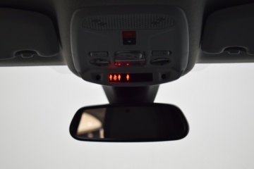 PEUGEOT 208 ALLURE Puretech 100CV EAT8 - Ítem17