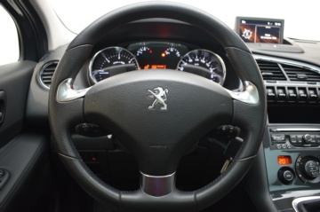 PEUGEOT 3008 ALLURE 1.6 BlueHDI 120 FAP - Ítem12