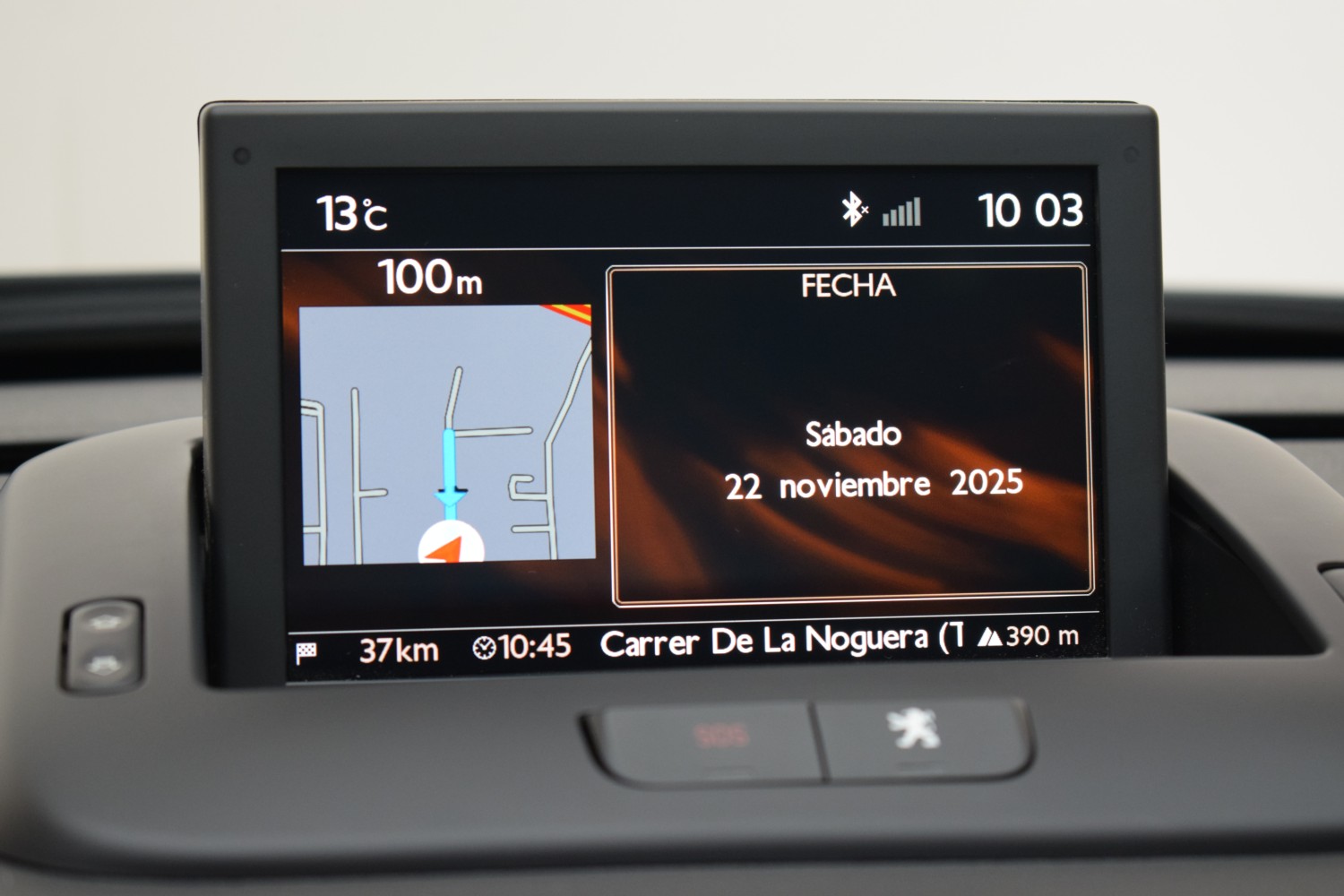 PEUGEOT 3008 ALLURE 1.6 BlueHDI 120 FAP - Ítem19