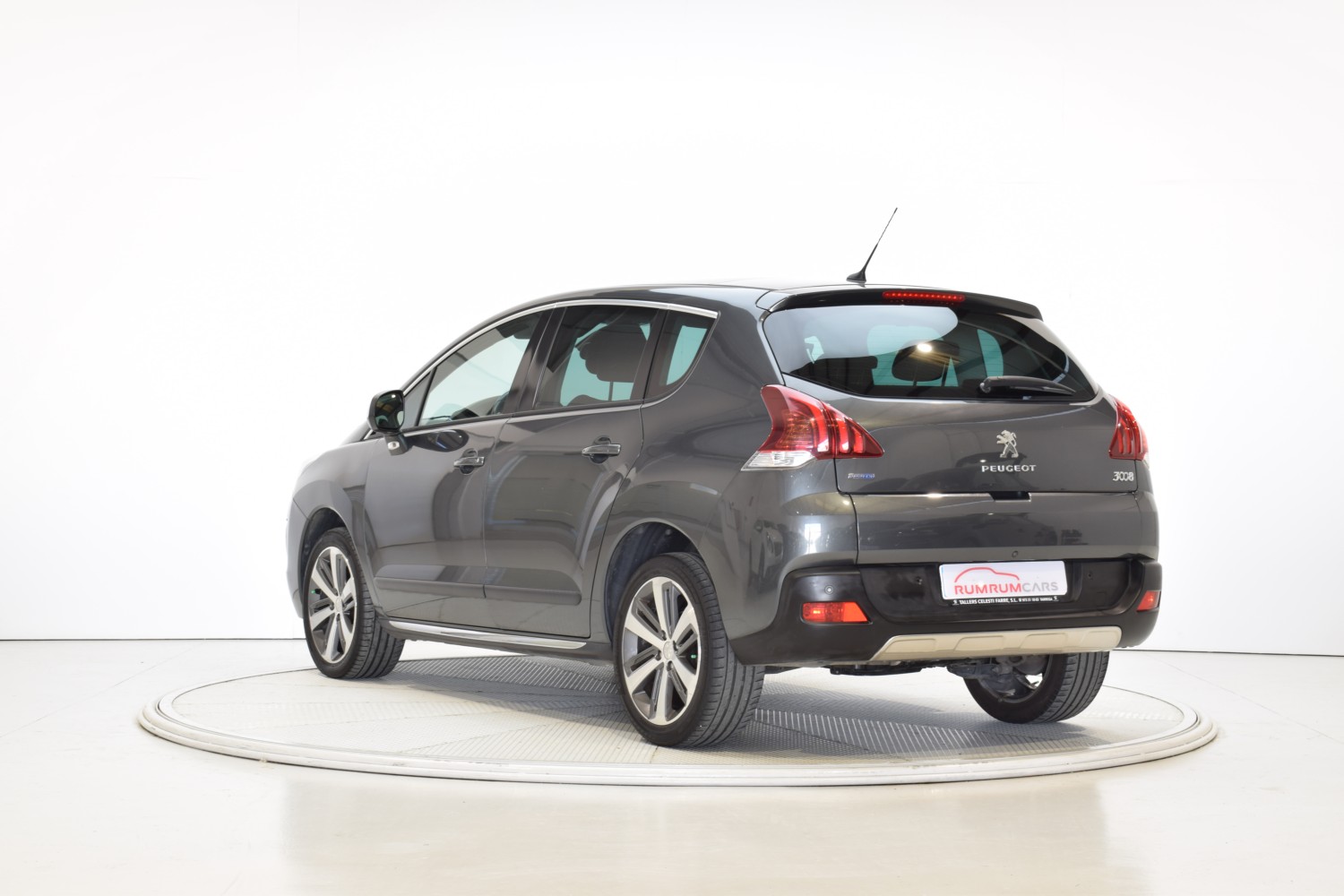 PEUGEOT 3008 ALLURE 1.6 BlueHDI 120 FAP - Ítem2