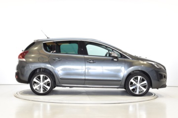 PEUGEOT 3008 ALLURE 1.6 BlueHDI 120 FAP - Ítem5