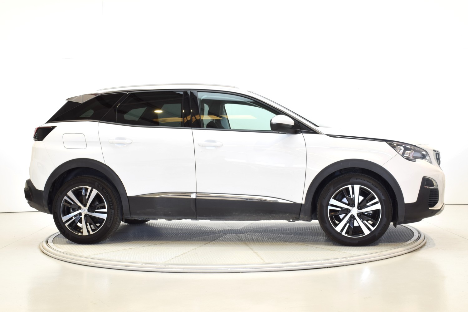 PEUGEOT 3008 ALLURE BlueHDi 96kW (130CV) S&S EAT8 - Ítem5