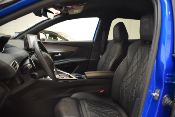 PEUGEOT 3008 GT PACK 1.6 PureTech 180cv S&S EAT8 - Ítem23