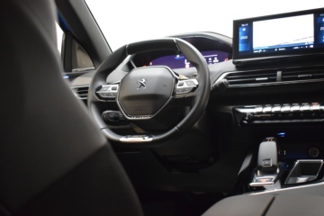 PEUGEOT 3008 GT PACK 1.6 PureTech 180cv S&S EAT8 - Ítem24