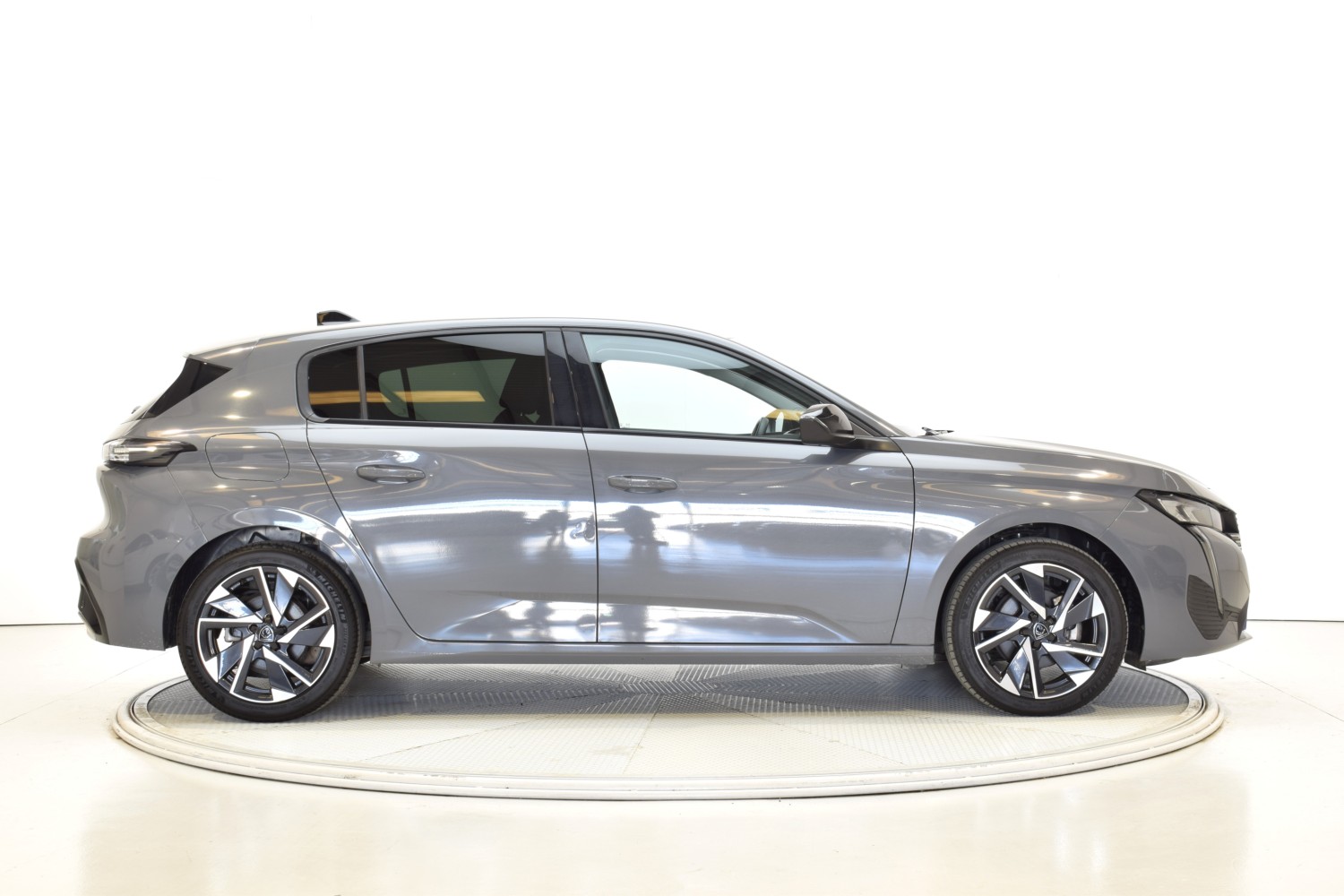 PEUGEOT 308 ALLURE Puretech 130CV - Ítem5