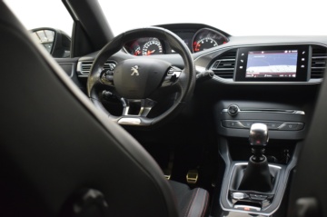 PEUGEOT 308 GT LINE 5p 1.2 PureTech 96KW (130CV) S&S - Ítem21