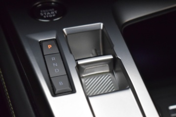 PEUGEOT N308 GT 1.6 PHEV 180cv eEAT8 - Ítem16