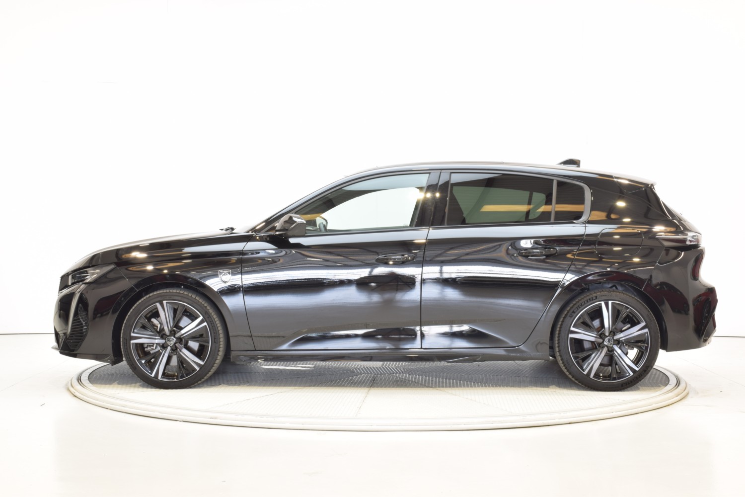 PEUGEOT N308 GT 1.6 PHEV 180cv eEAT8 - Ítem1