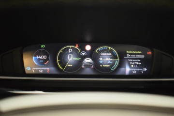 PEUGEOT 308 GT PACK 5P PHEV 180CV eEAT8 - Ítem10