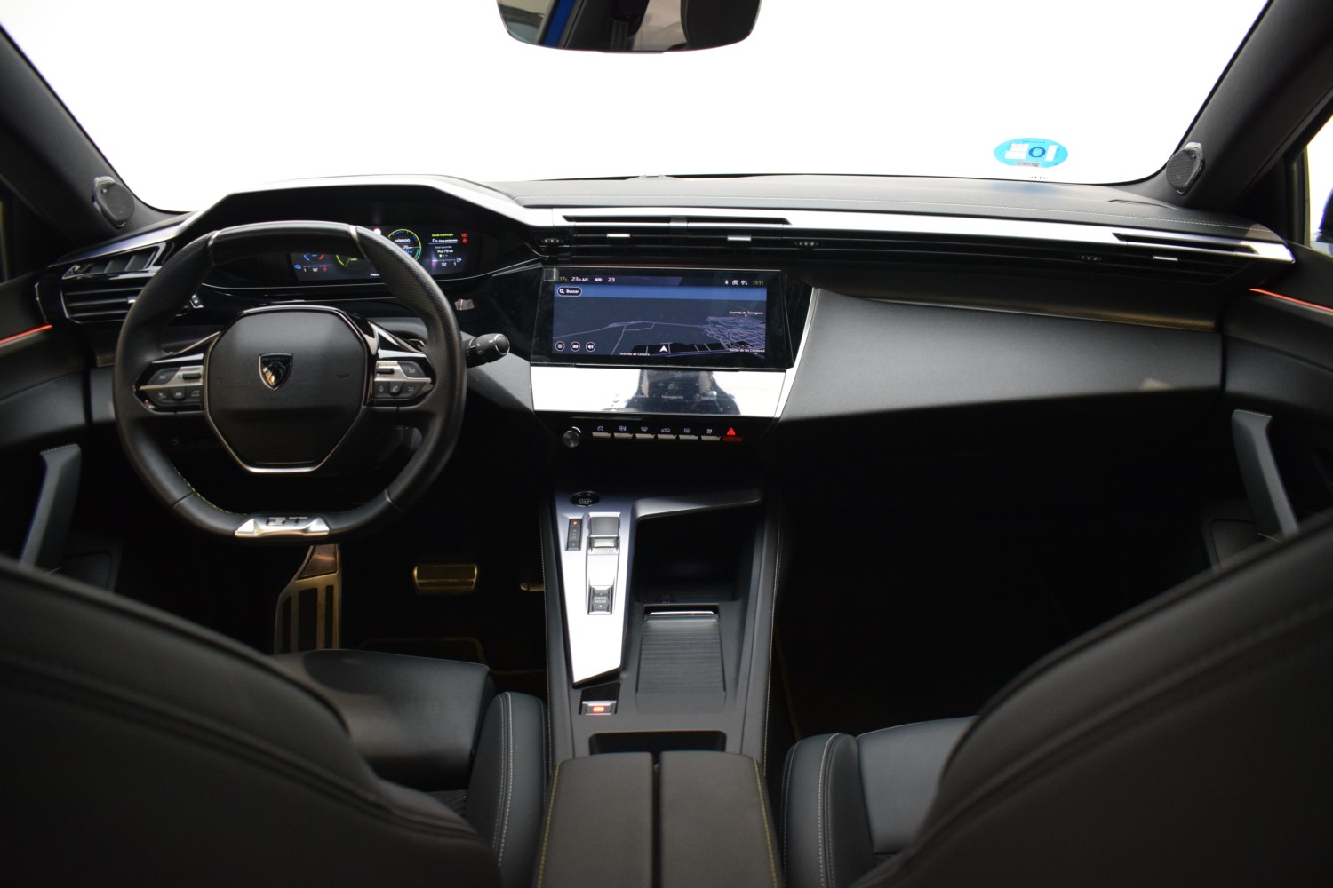 PEUGEOT 308 GT PACK 5P PHEV 180CV eEAT8 - Ítem13