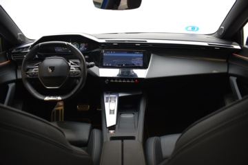 PEUGEOT 308 GT PACK 5P PHEV 180CV eEAT8 - Ítem13