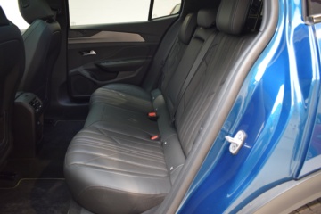 PEUGEOT 408 GT PHEV 180CV e-EAT8 - Ítem23