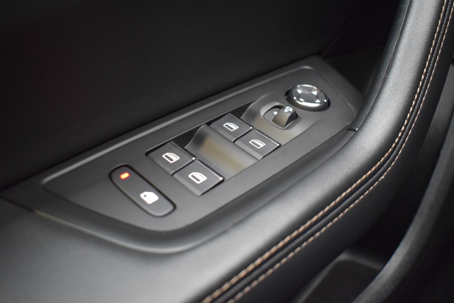 PEUGEOT 508 GT 5P PureTech 180 S&S EAT8 - Ítem14