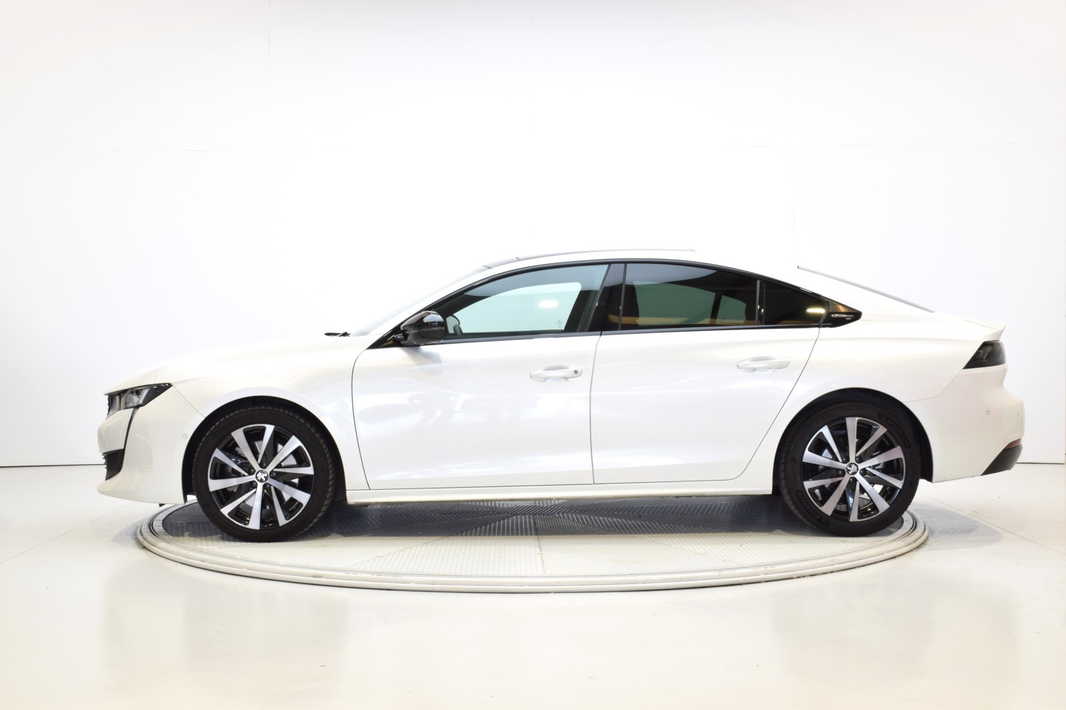 PEUGEOT 508 GT LINE 5P BlueHDi 120kW (160) S&S EAT8 - Ítem1
