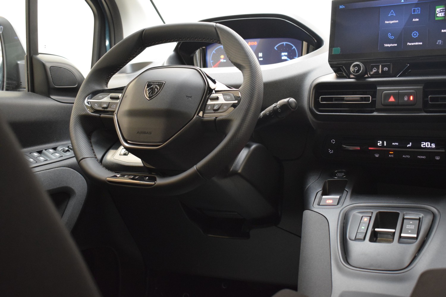 PEUGEOT RIFTER GT BlueHdi 130 EAT8 Standard - Ítem21