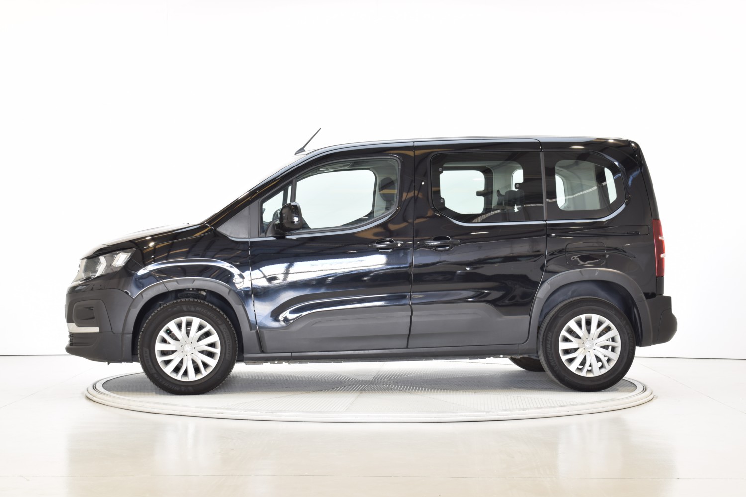 PEUGEOT RIFTER ACTIVE Standard BlueHDi 73kW - Ítem1