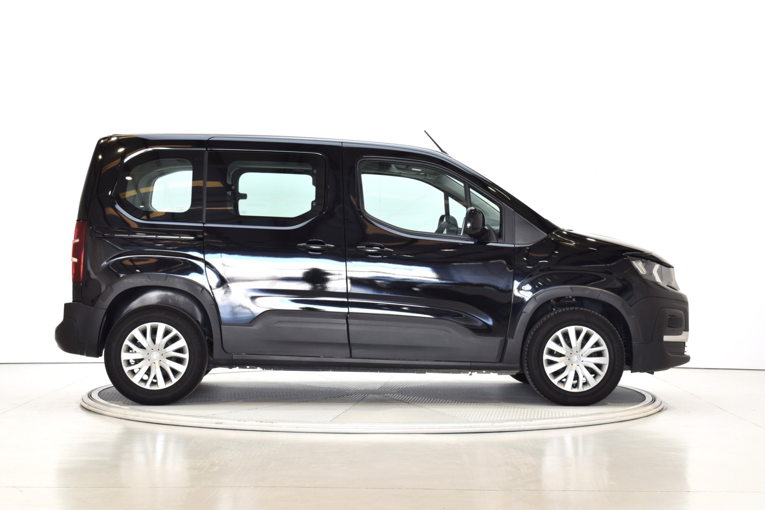 PEUGEOT RIFTER ACTIVE Standard BlueHDi 73kW - Ítem5