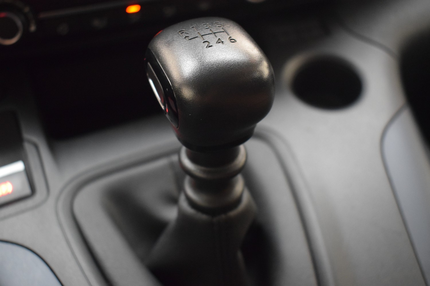 PEUGEOT RIFTER ALLURE BUSINESS Standard BlueHDi 73kW - Ítem15