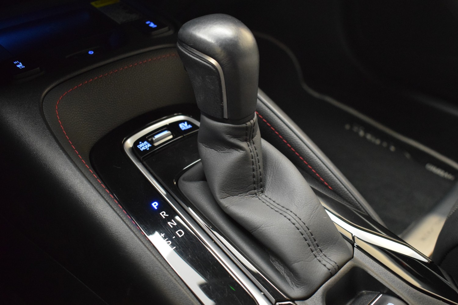 TOYOTA COROLLA ADVANCE HEV 2.0 180CV E-CVT - Ítem15