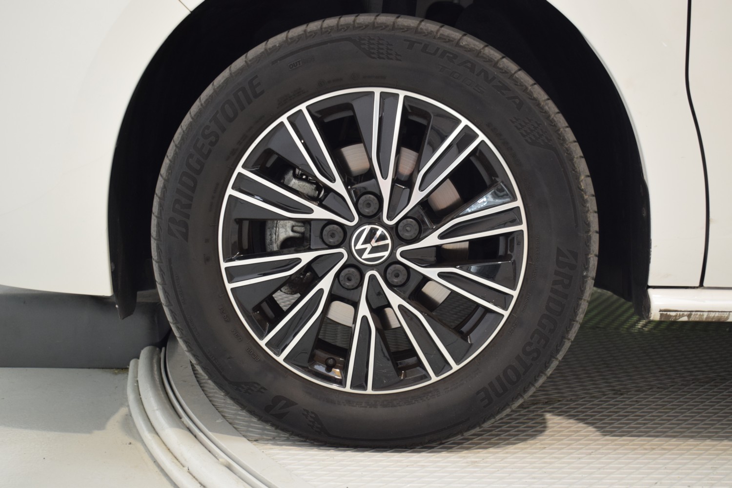 VOLSKWAGEN MUTILVAN 1.5 TSI 100kW (136CV) DSG B.Larga - Ítem9