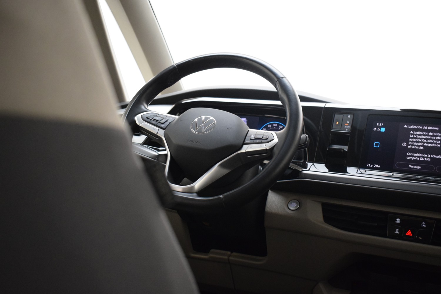 VOLSKWAGEN MUTILVAN 1.5 TSI 100kW (136CV) DSG B.Larga - Ítem23